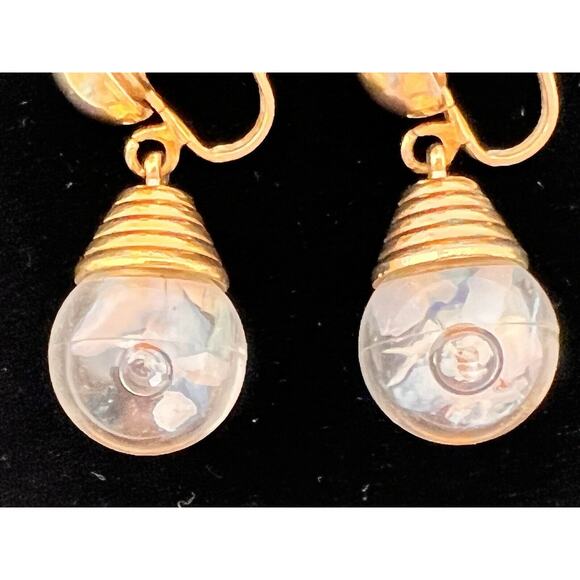 Vintage Mid Century MCM Quality Confetti Bubble Gold Tone Screw-on Earrings - Picture 2 of 5